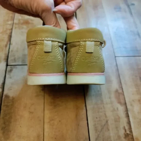 Oshkosh boots size 5 tan girls Sherpa detail pink - Picture 5 of 7